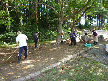珠州市発注のミニ公園除草作業